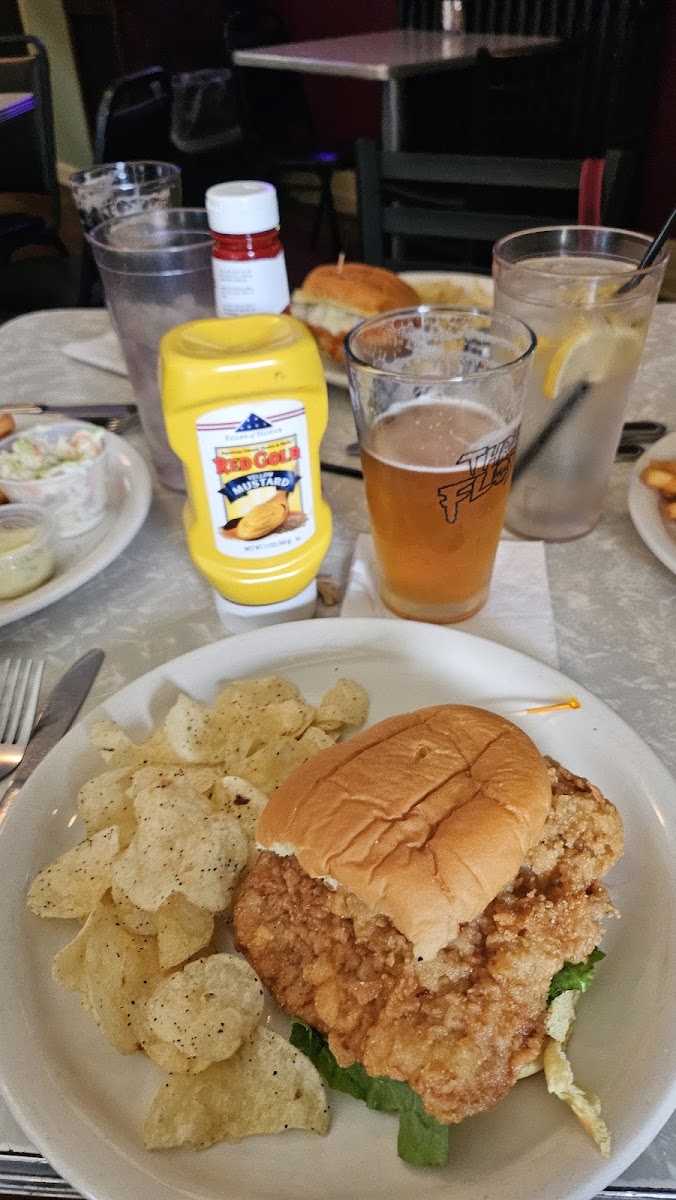 Cappy's Northside Bar And Grill-5