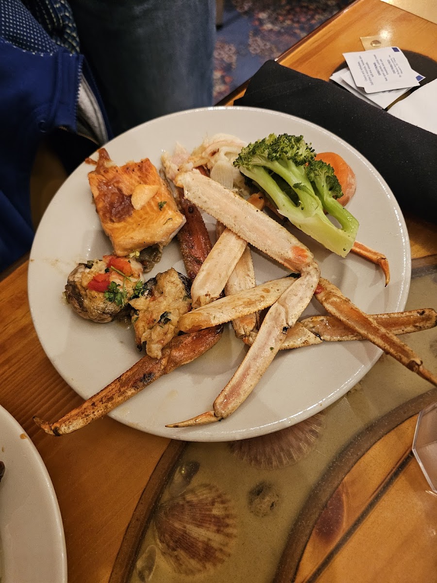 Captain George's Seafood Restaurant-9