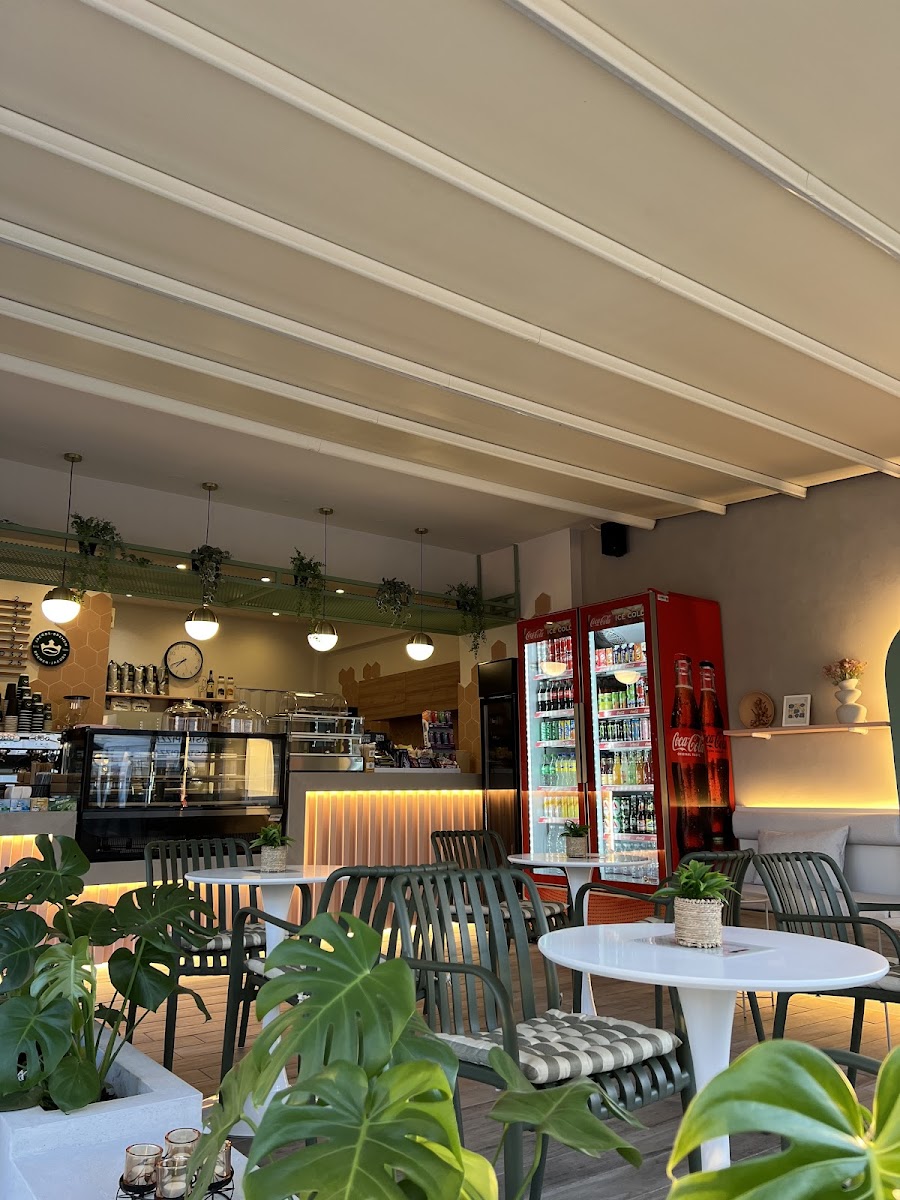 Cara Café