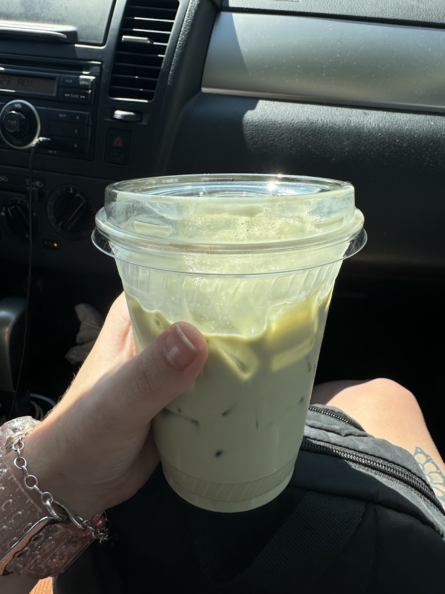 Cara Vana Coffee Shop-5