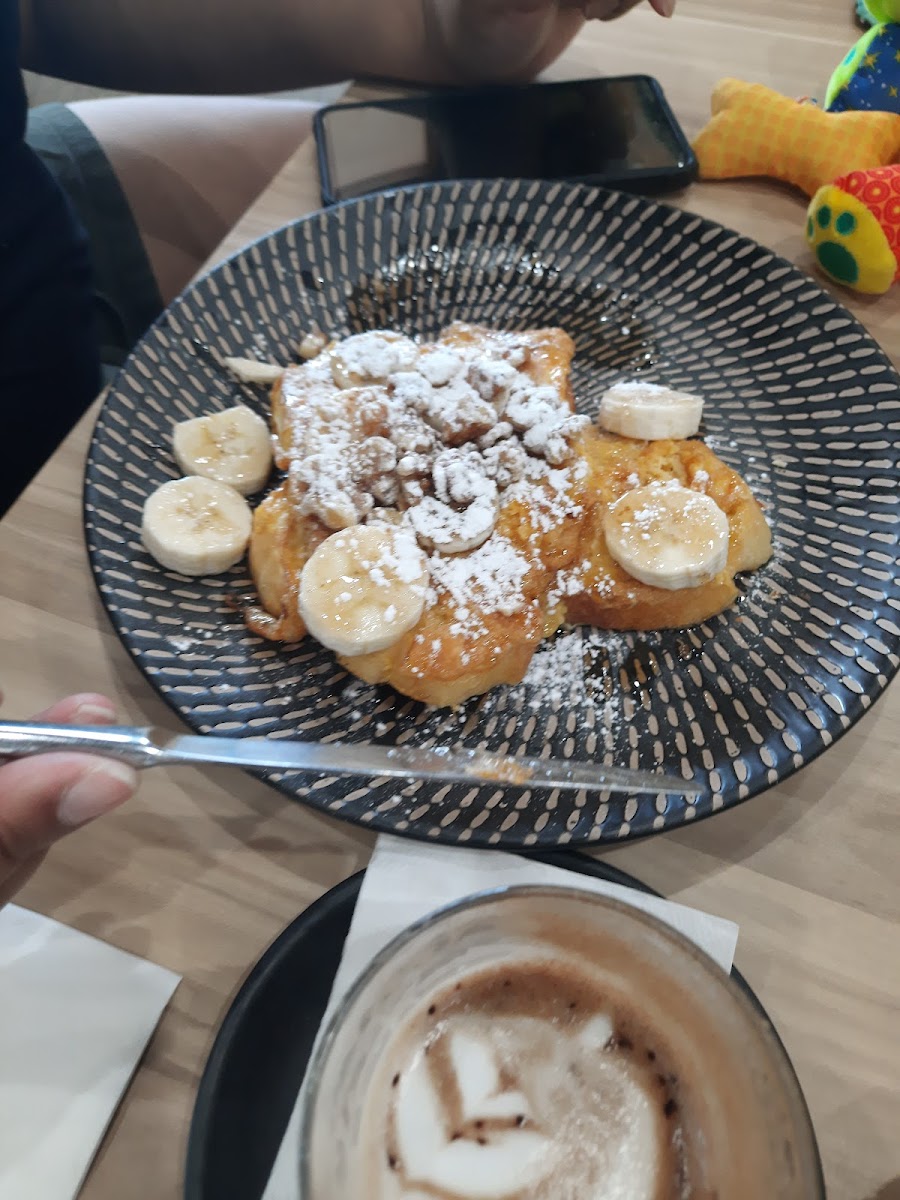 Carbone Cafe.-8