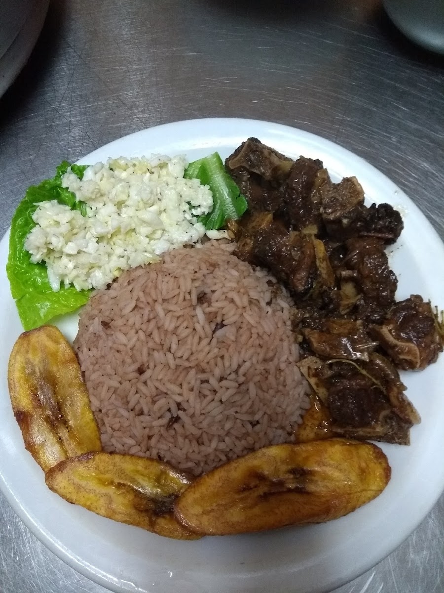 Caribpatties-7