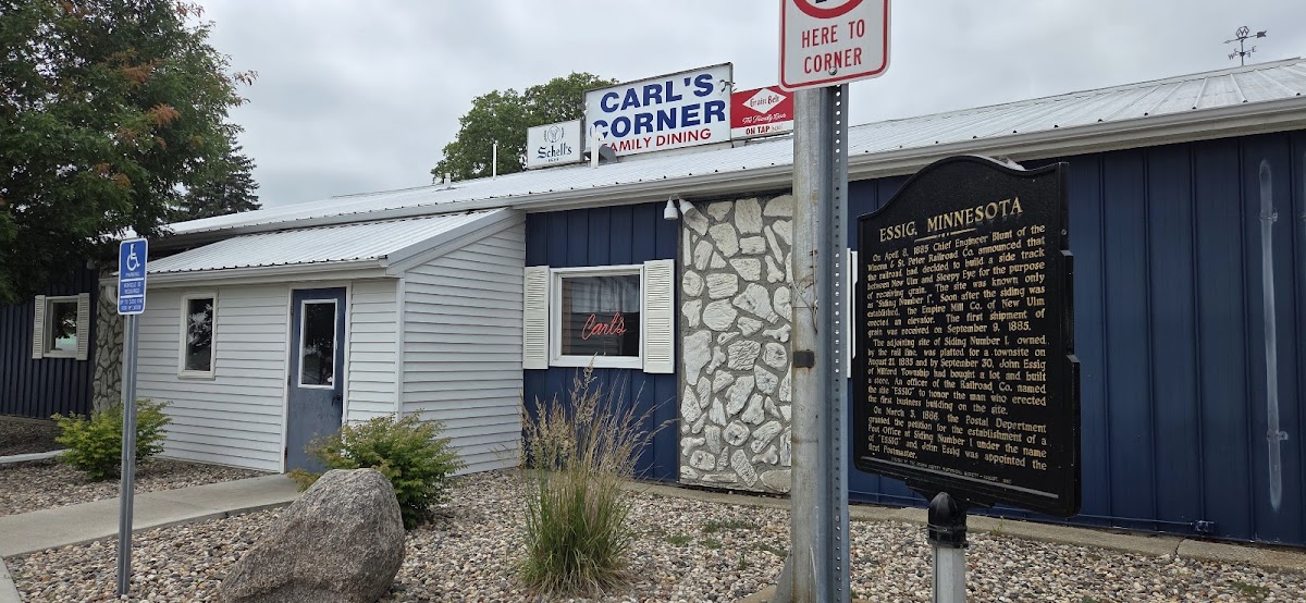 Carl's Corner-4