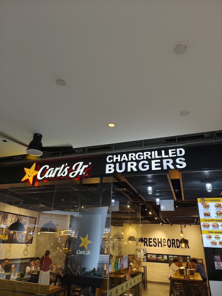 Carl's Jr @ The Star Vista