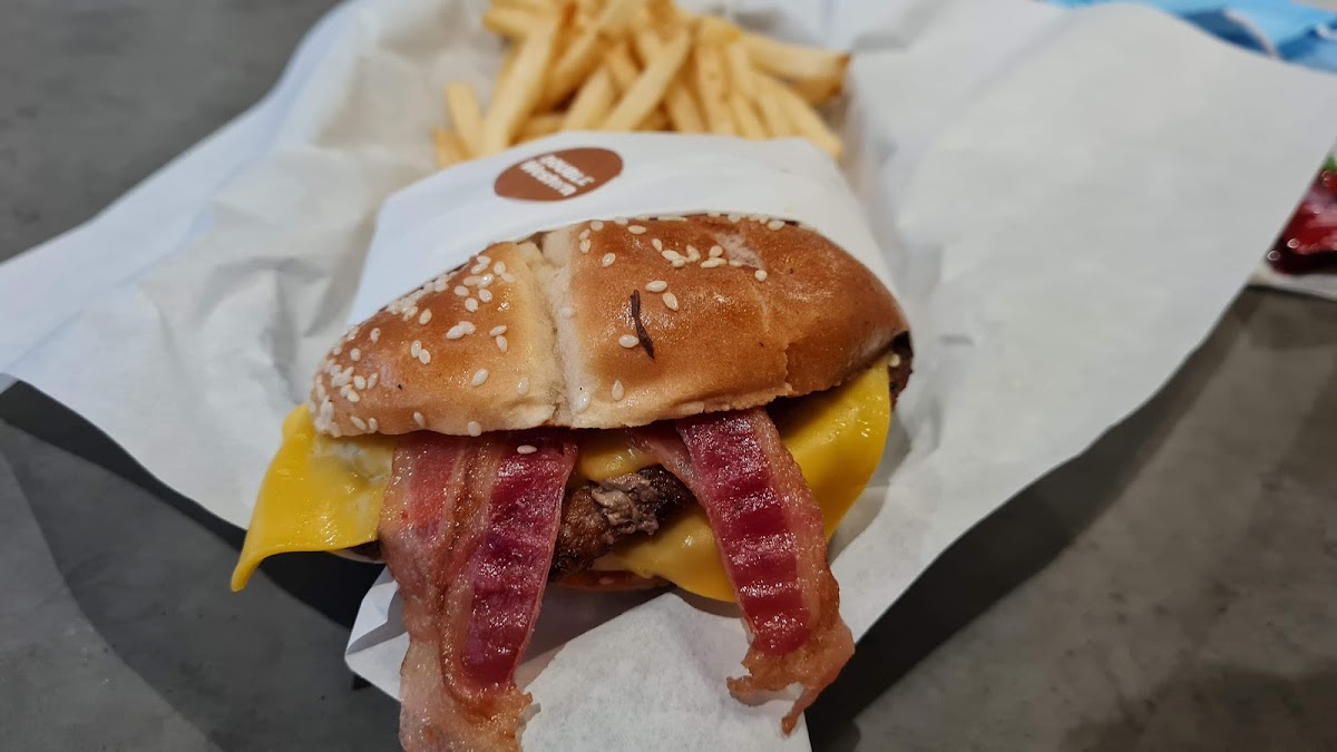 Carl's Jr.-8