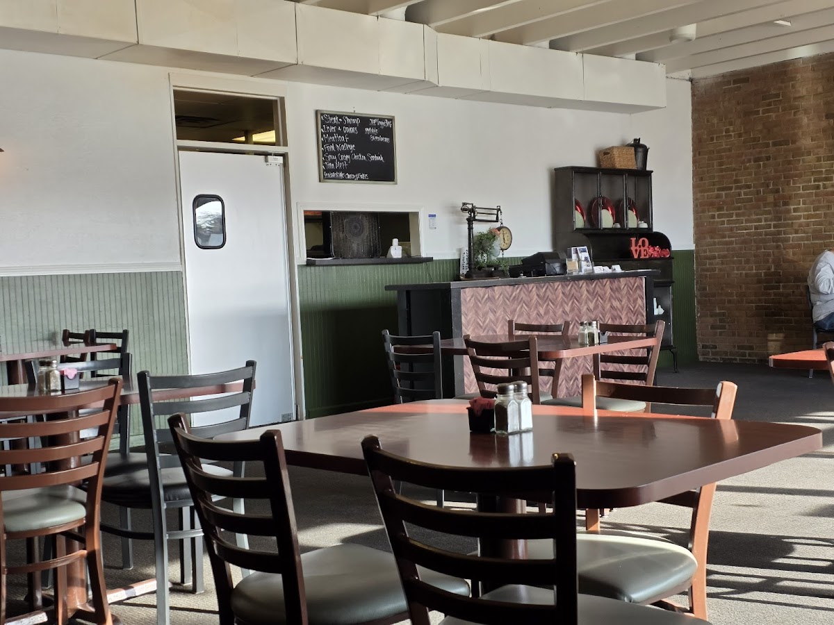 Carlyle's Restaurant-2