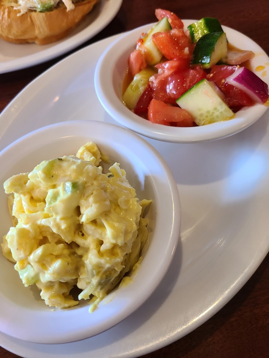 Carlyle's Restaurant-9