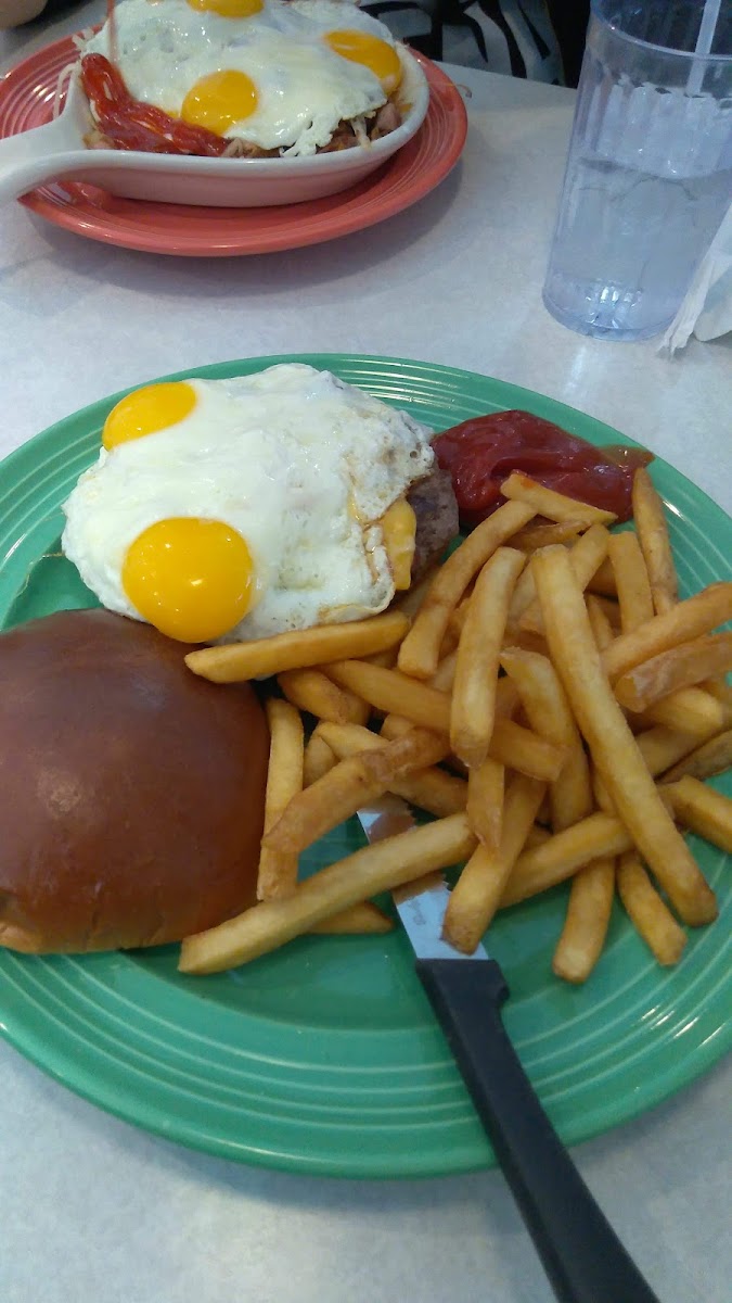 Carmen's Pancake House-9