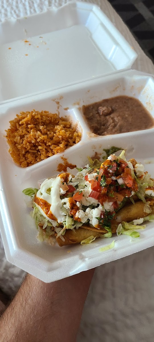 Carniceria Y Taqueria Superior-5