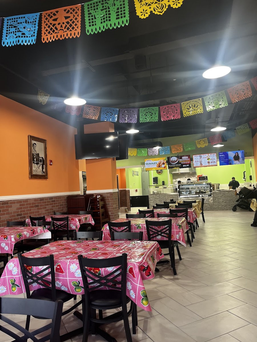 Casa Dorado Deli Taqueria-7