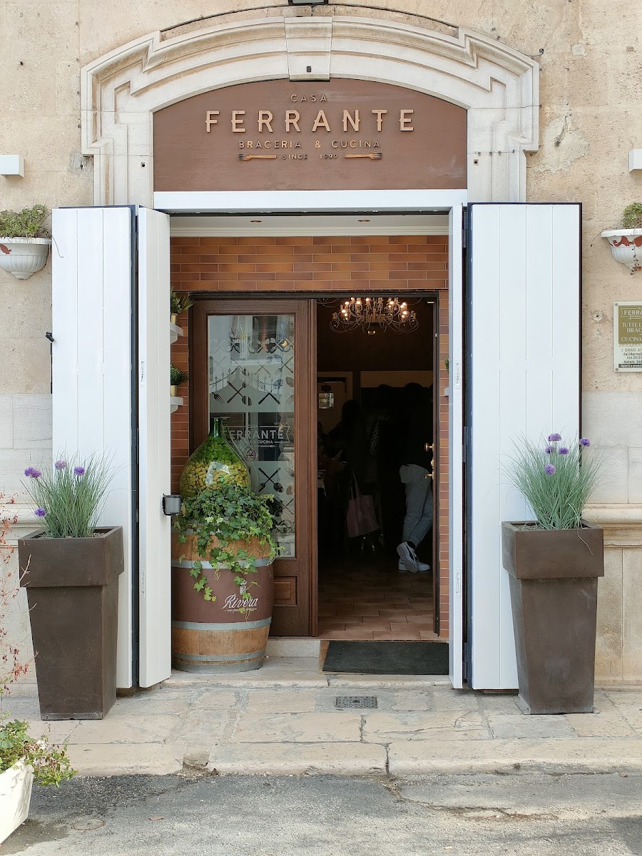 Casa Ferrante
