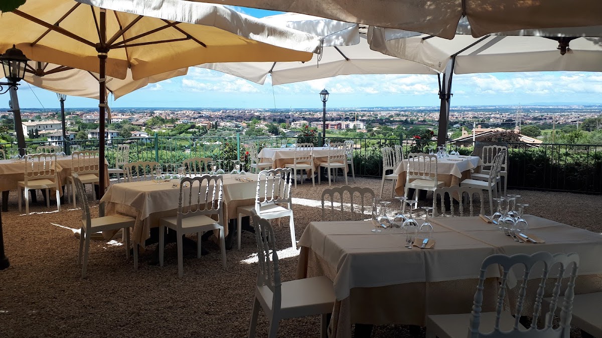 Casale Colle Dell'asino Ristorante E Residence