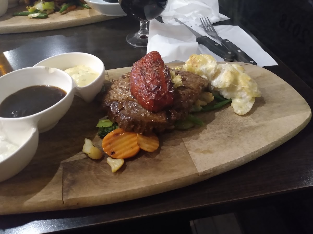 Cassandra's Steakhouse-3