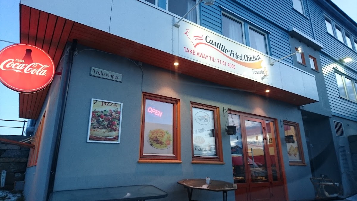 Castillo Fried Chicken Pizzeria & Grill