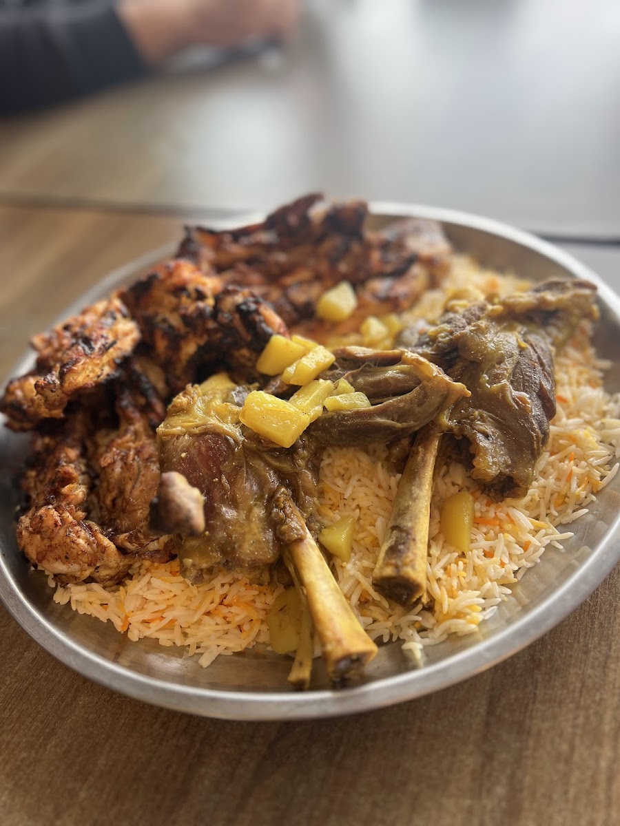 Cateus Pita Arabian Grill-4