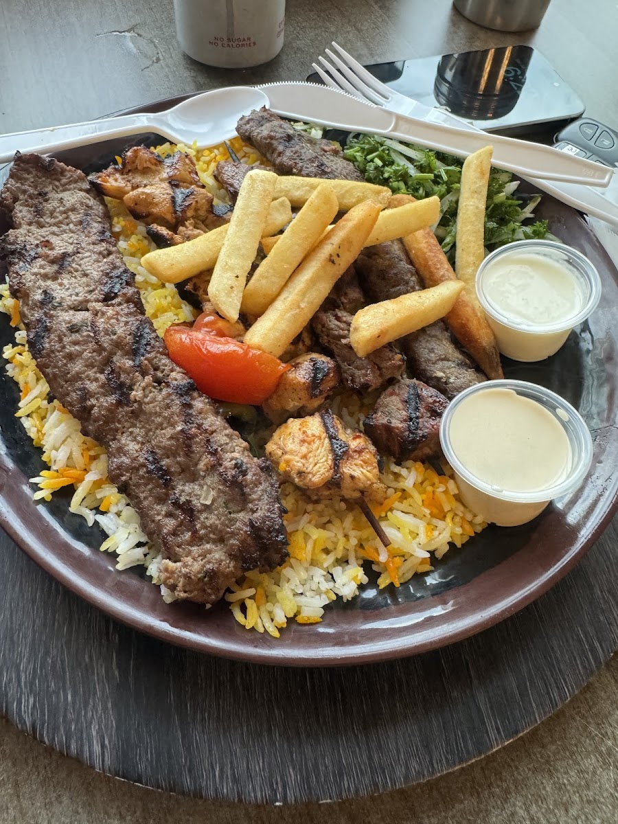 Cateus Pita Arabian Grill-8