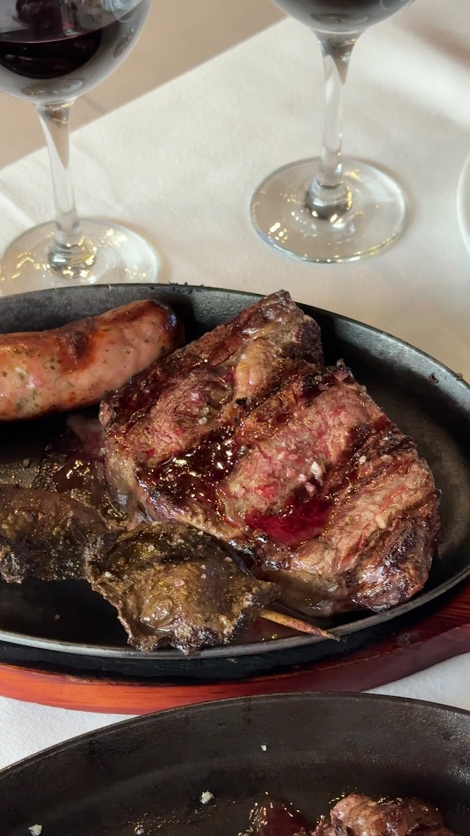 Cavenecia Steakhouse-2