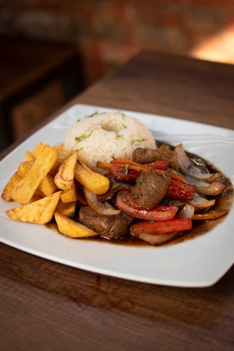 Cavenecia Steakhouse-3
