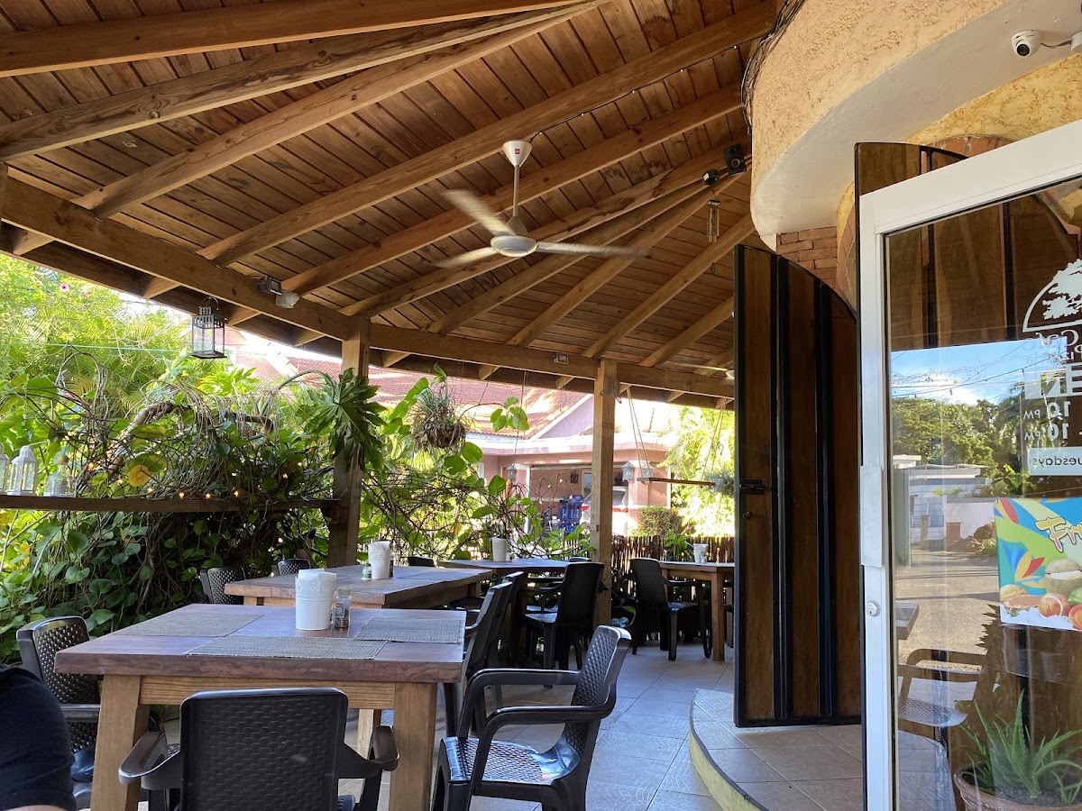 Ceiba Cafe And Pizzeria