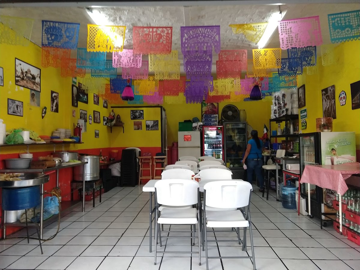 Cenaduría Los Adames-6