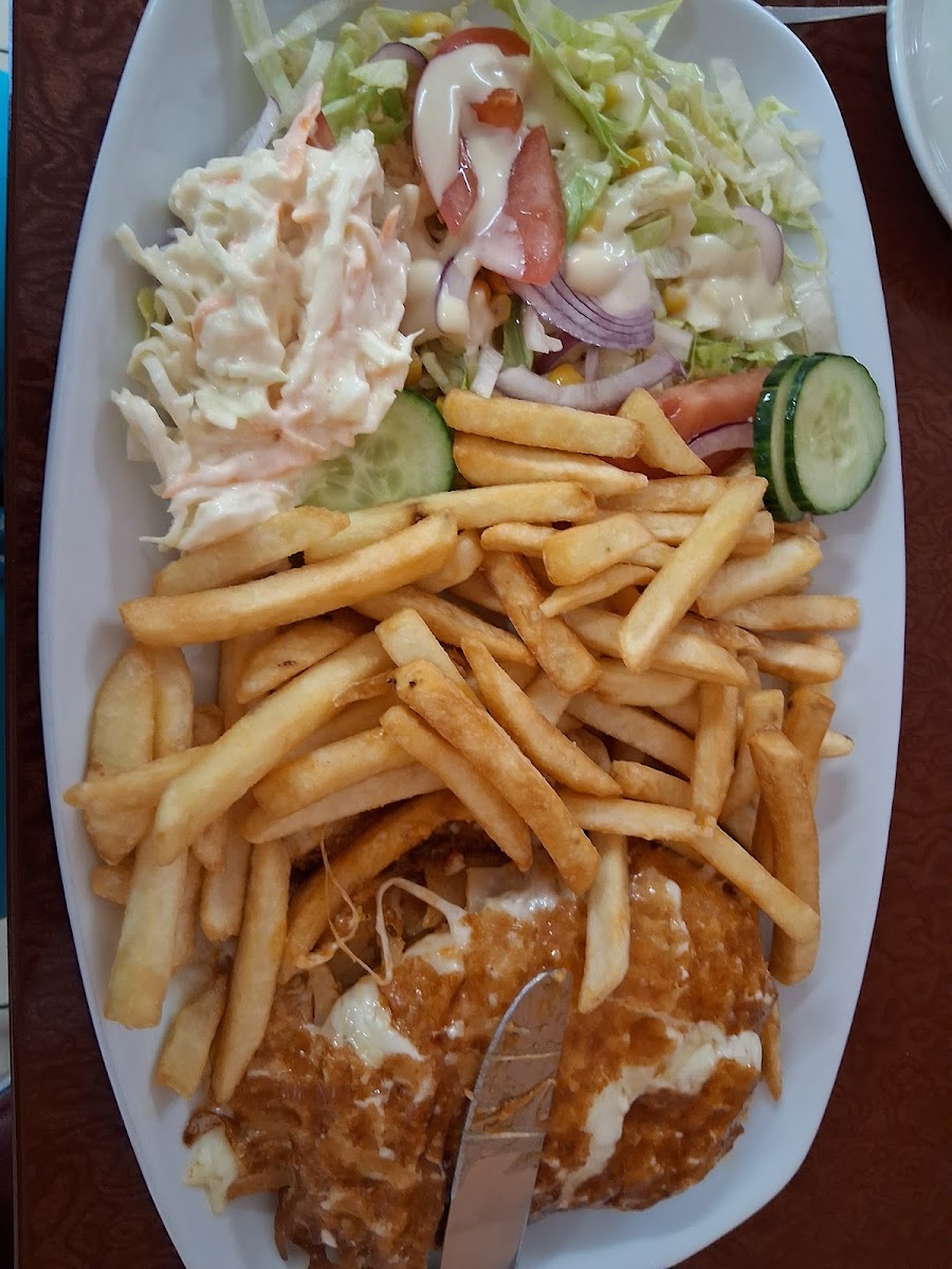 Central Cafe & Restaurant-3