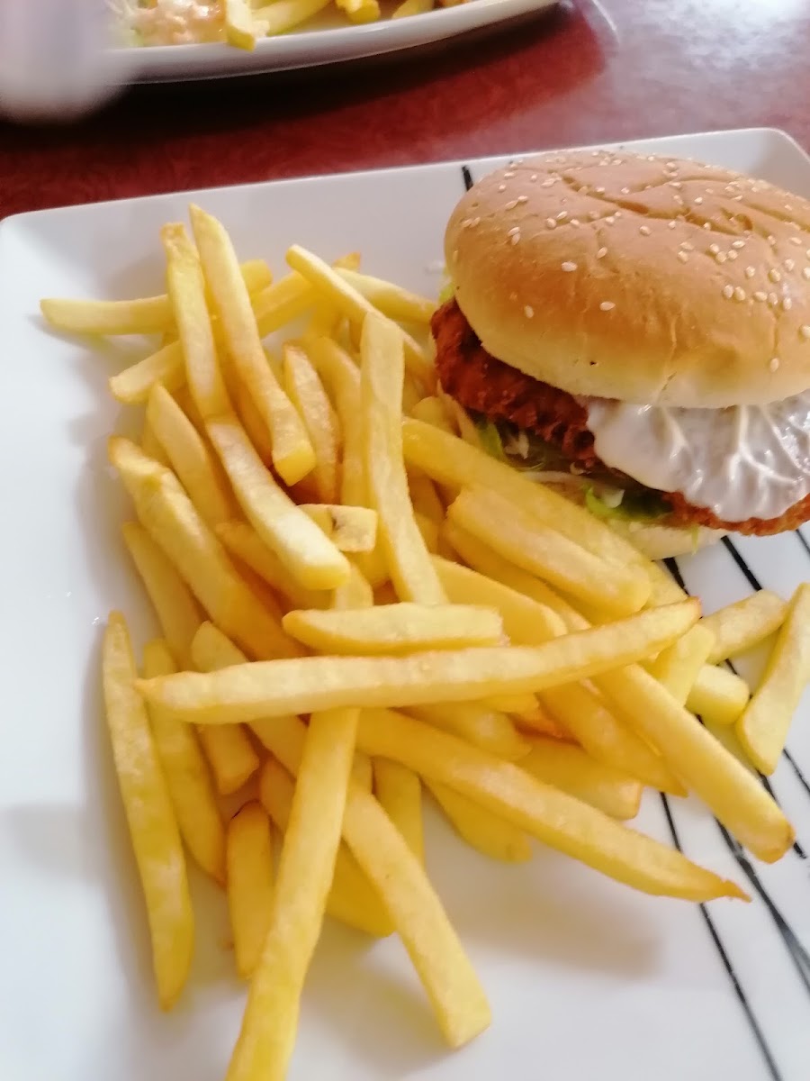 Central Cafe & Restaurant-7