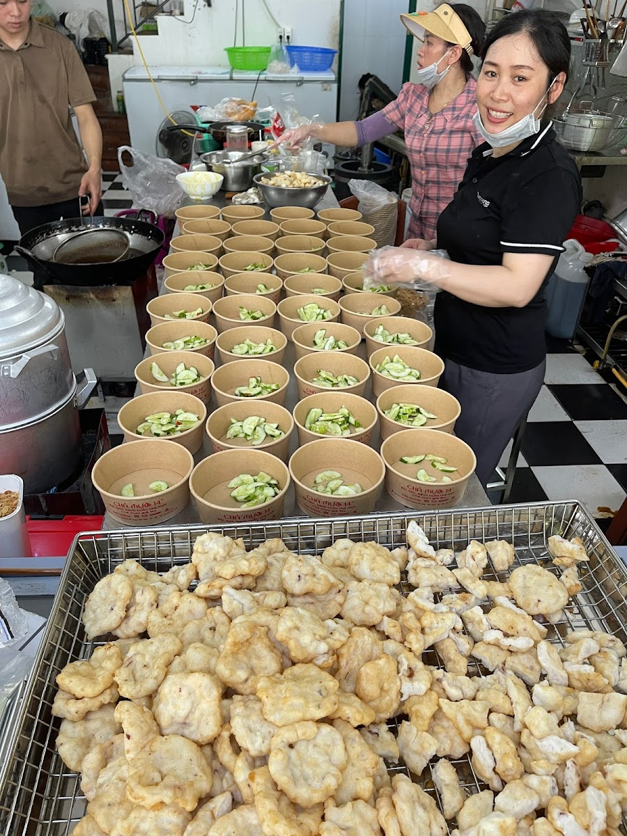 Chả Mực 14 Xôi, Bún, Bánh Cuốn Chả Mực-4