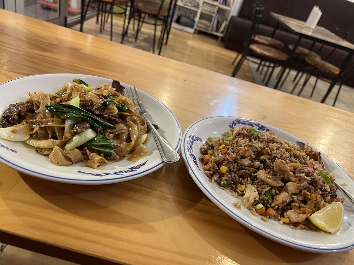 Chang Gaow Thai Restaurant-6