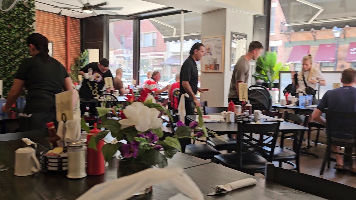 Charlie's Place Eatery-2