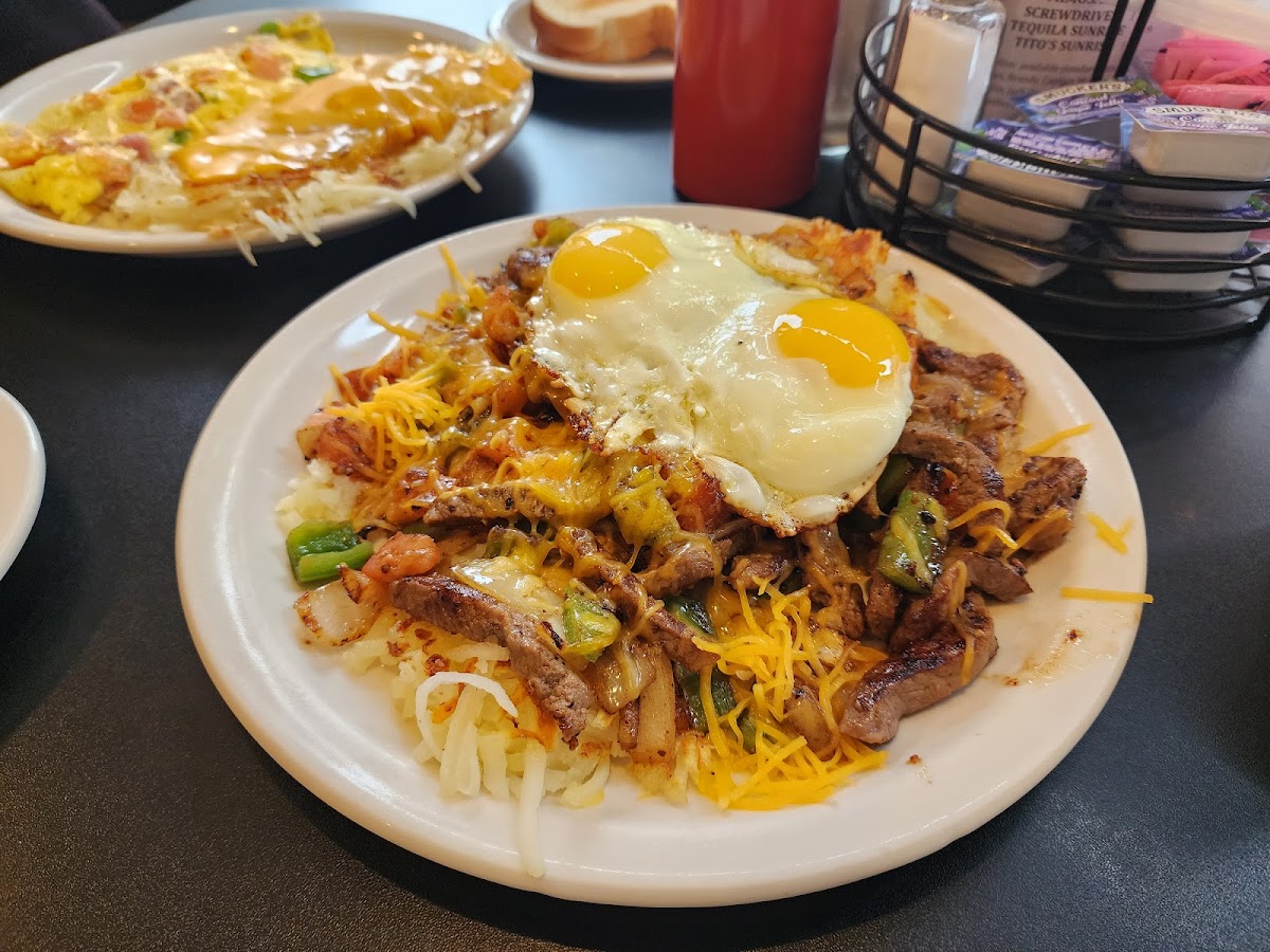 Charlie's Place Eatery-5