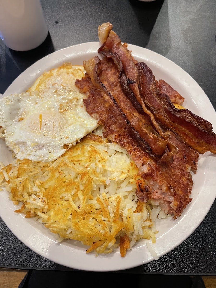 Charlie's Place Eatery-7