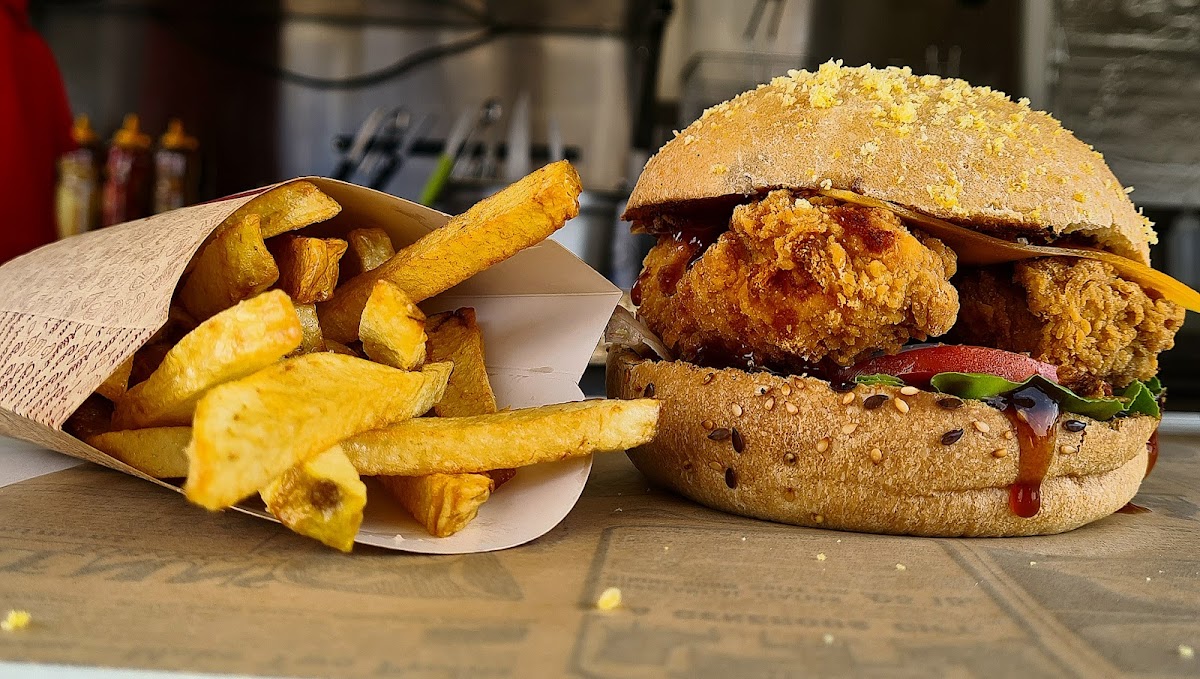 Cheesyburger-6