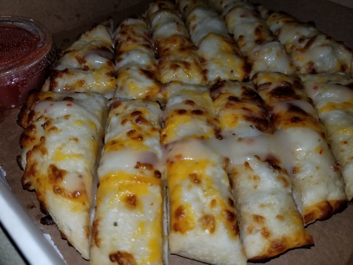 Cheezies Pizza - Wichita, Ks (West)-7