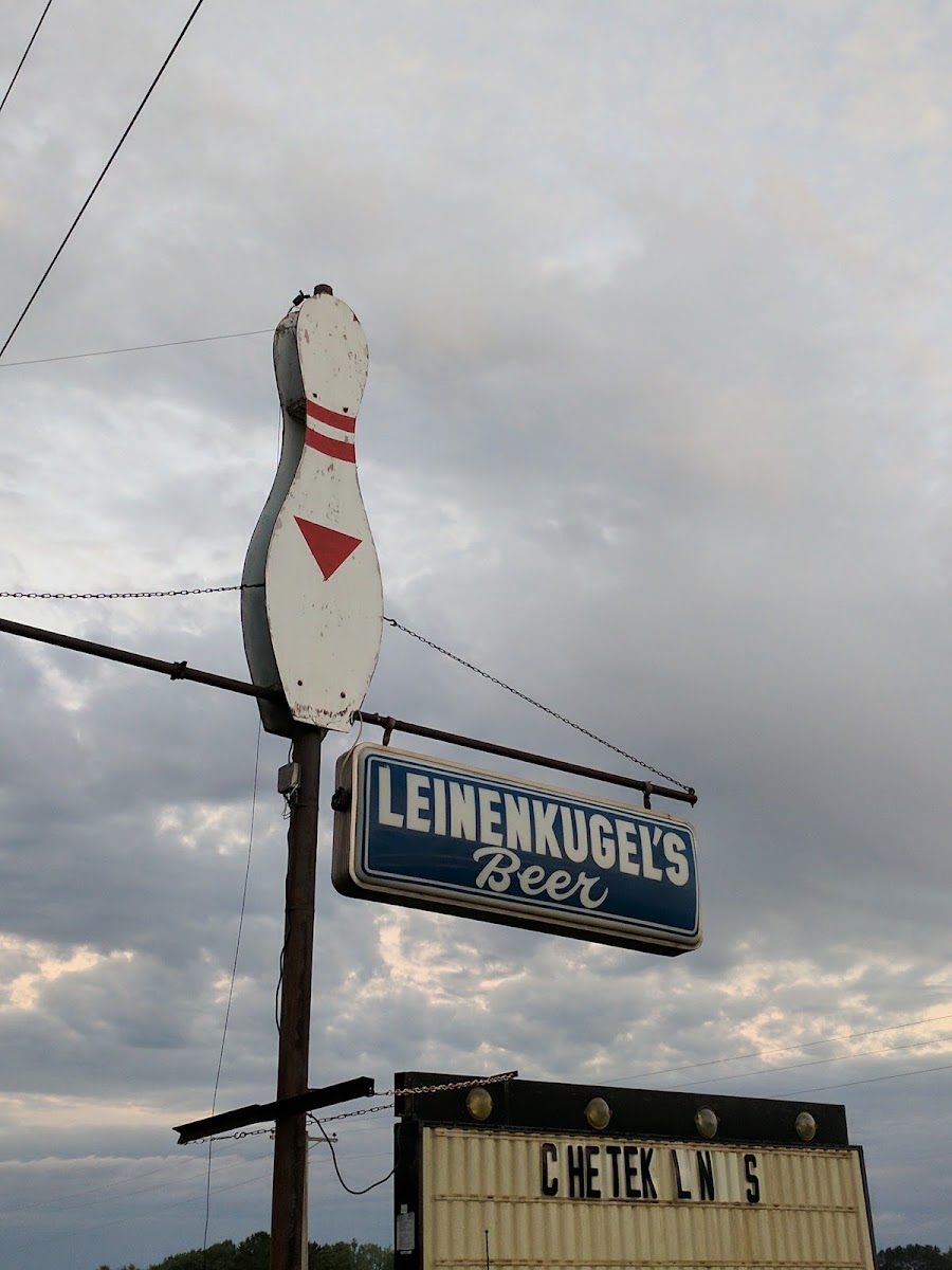 Chetek Lanes, Event Center & Pizzeria-4
