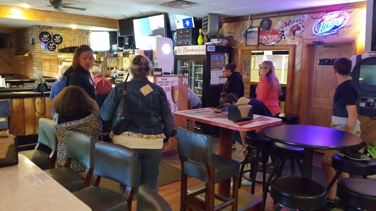 Chetek Lanes, Event Center & Pizzeria-6