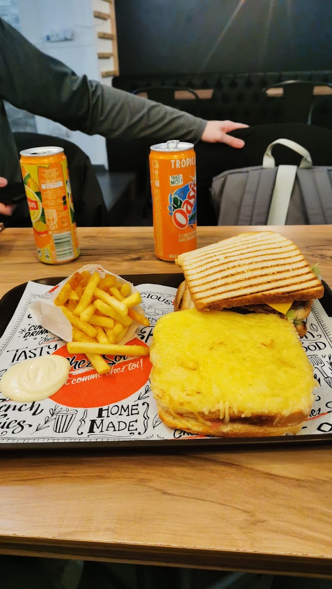 Chez Soi! Fast.food-10