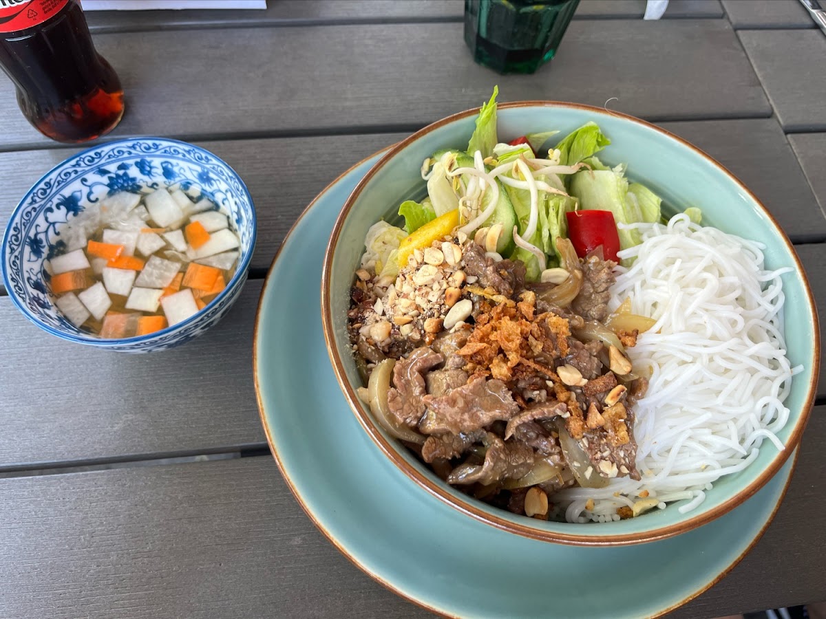 Chi Chi Viet-3