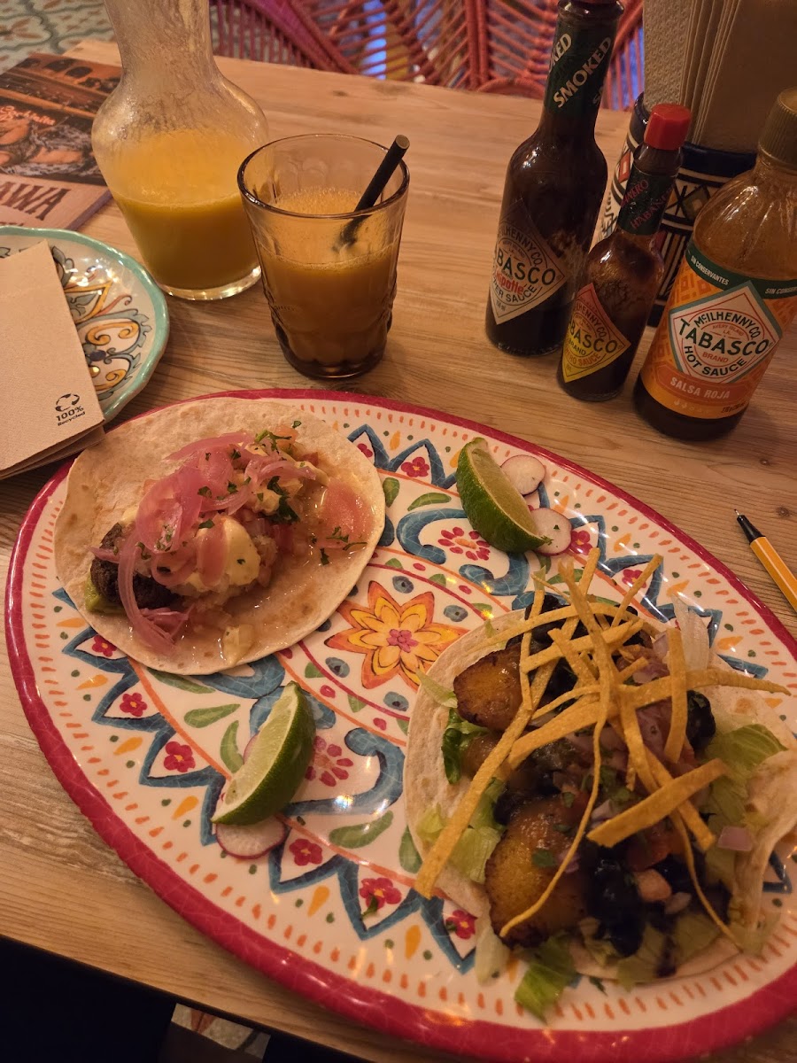 Chi Mexican Bar-4