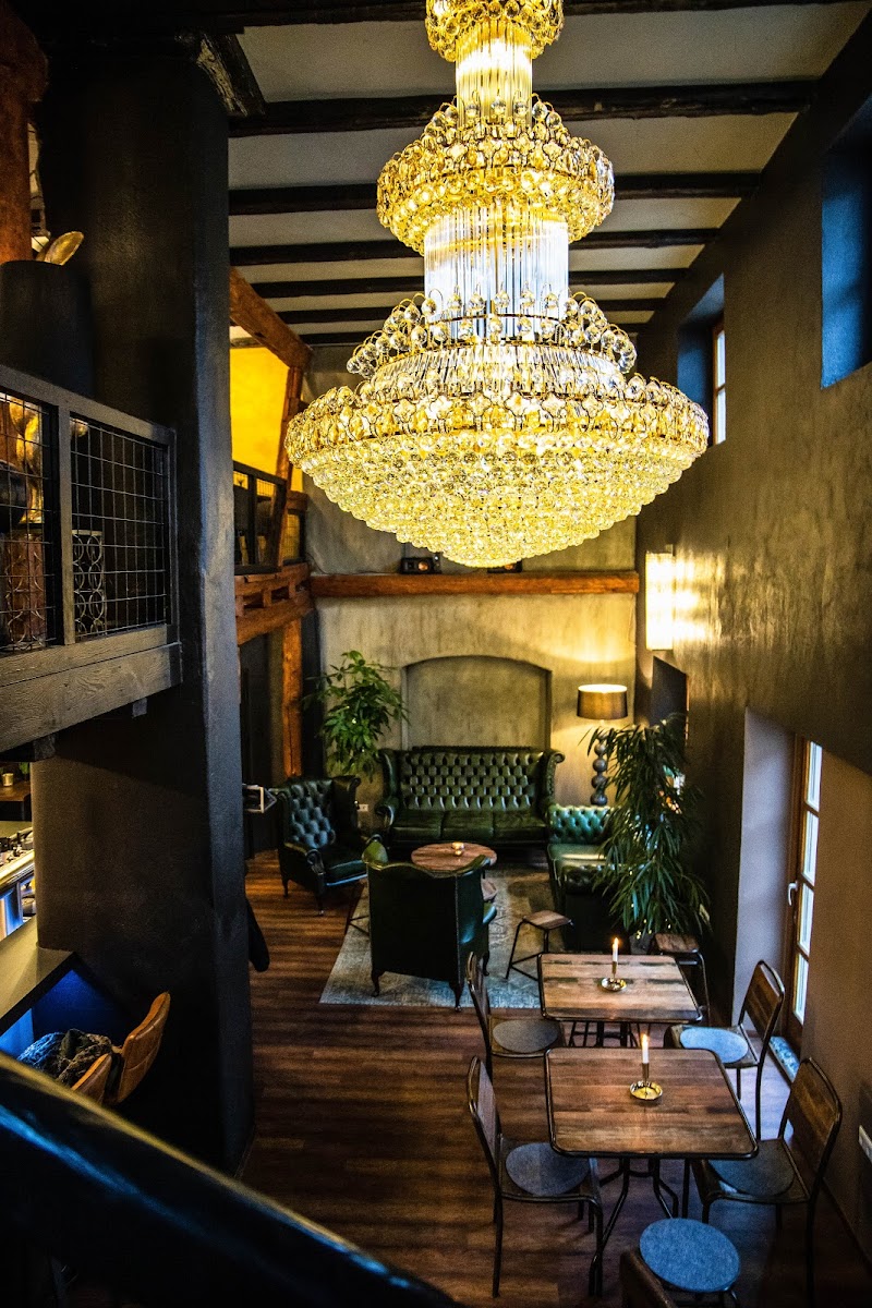 Chicago Bar & Restaurant