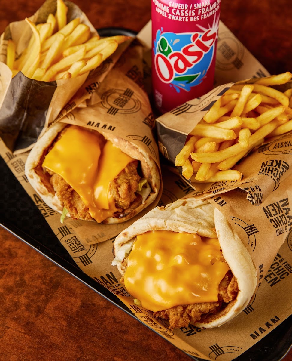 Chicken Street Bourg-En-Bresse Naan & Fried Chicken-3