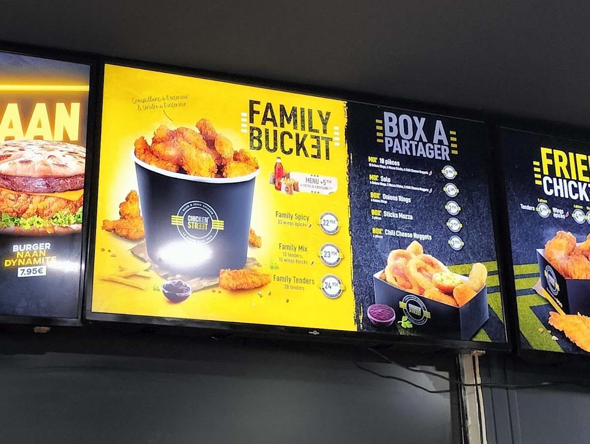 Menu Chicken Street Montrouge Naan & Fried Chicken-4