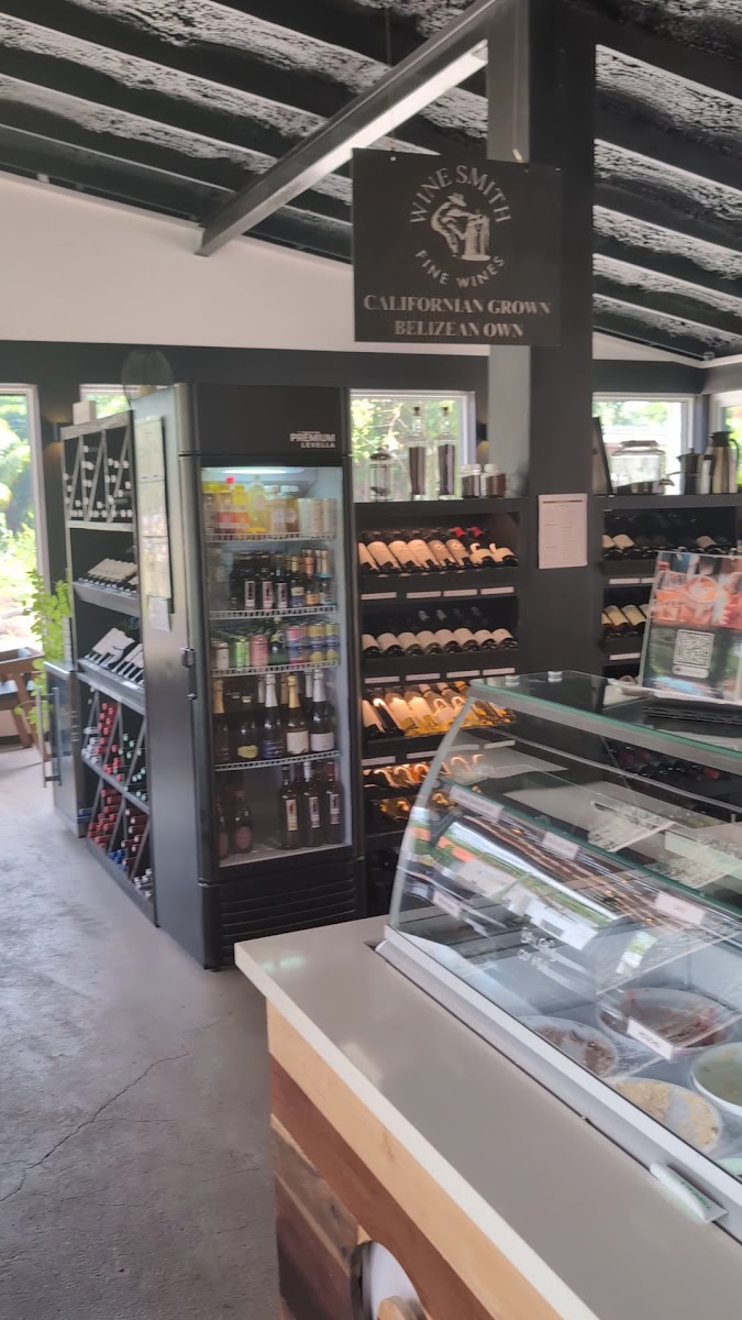 Chillpoint Placencia - Ice Cream, Coffee & Wine Lounge-2