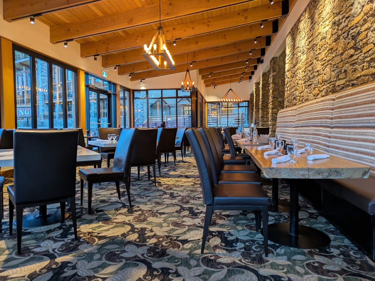 Chimney Corner Lounge