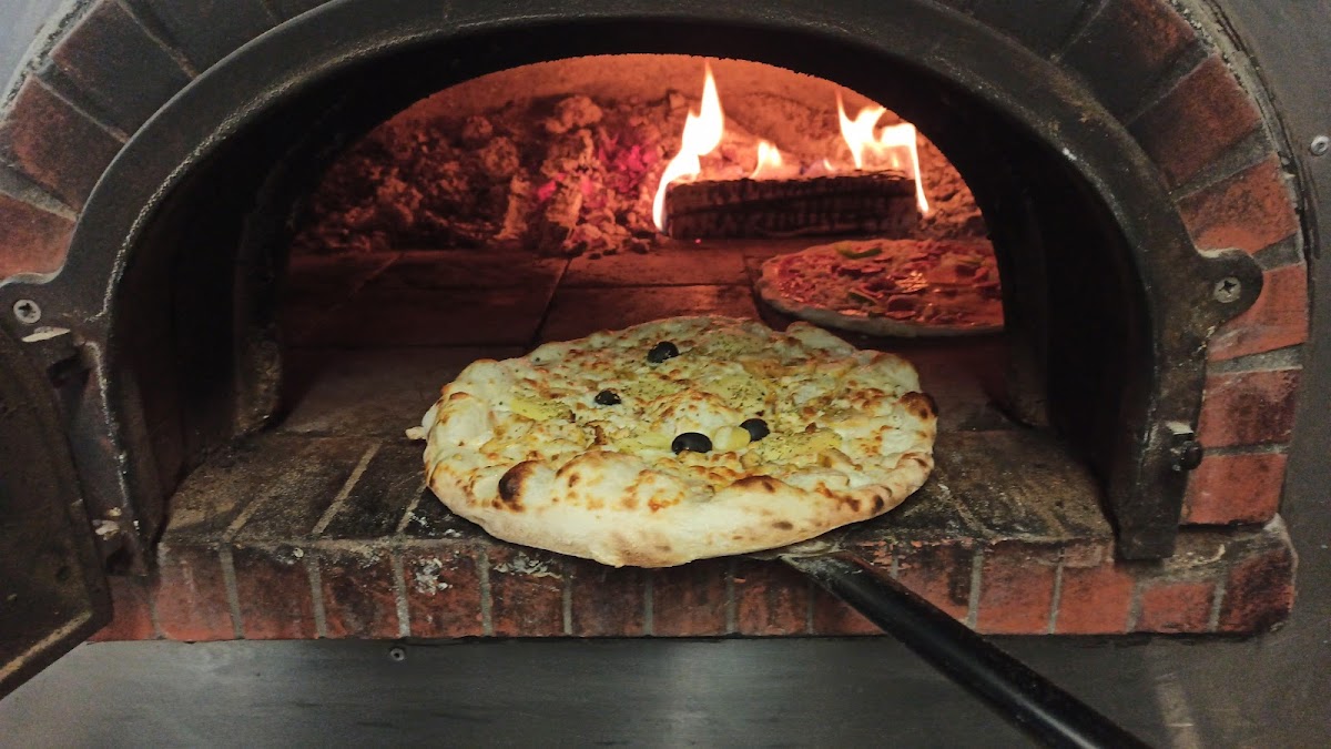Chm Pizza - Food Truck-4