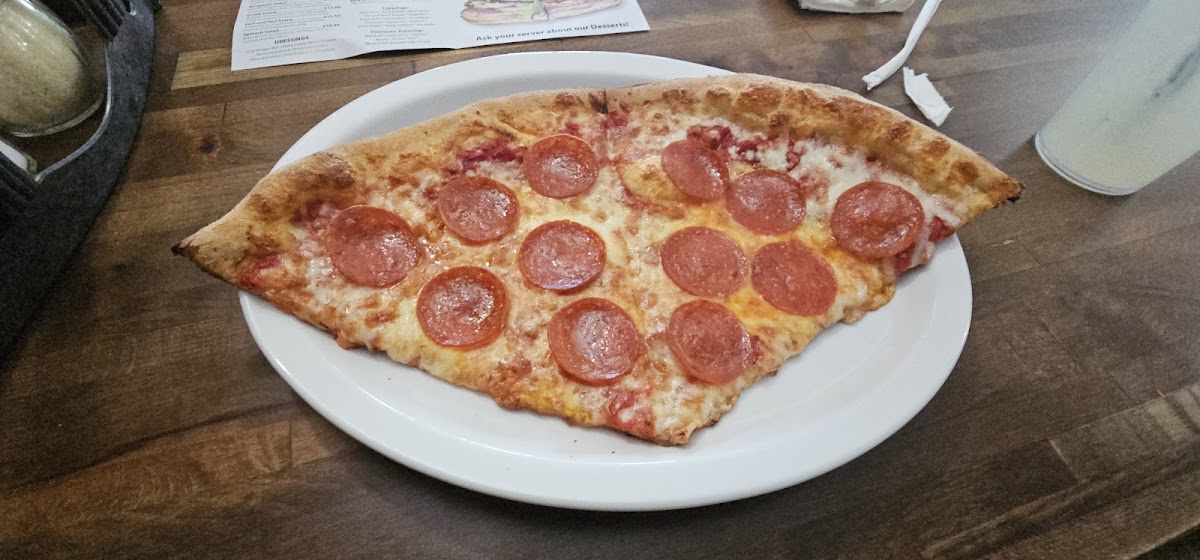 Christopher's Pizza-3