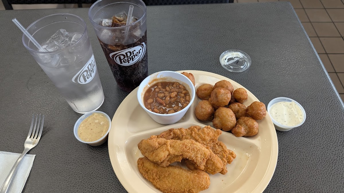 Chuck's Bbq-3