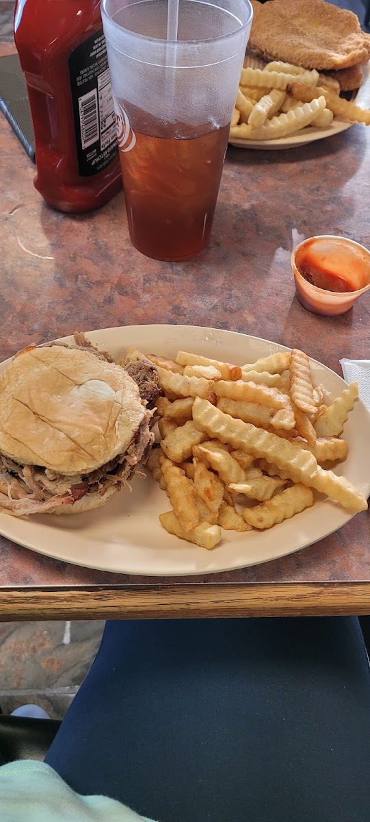 Chuck's Bbq-7
