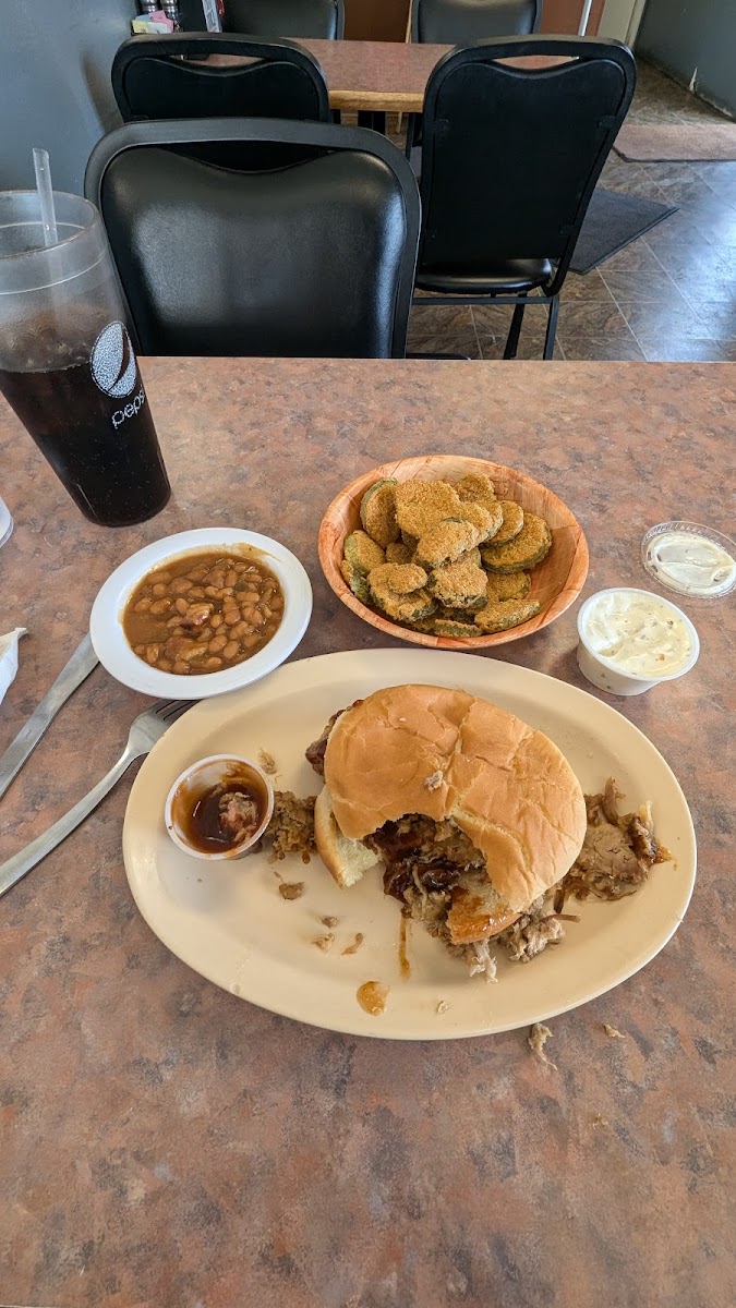 Chuck's Bbq-8