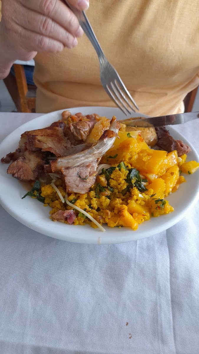 Churrascaria E Pizzaria Sarandi-5