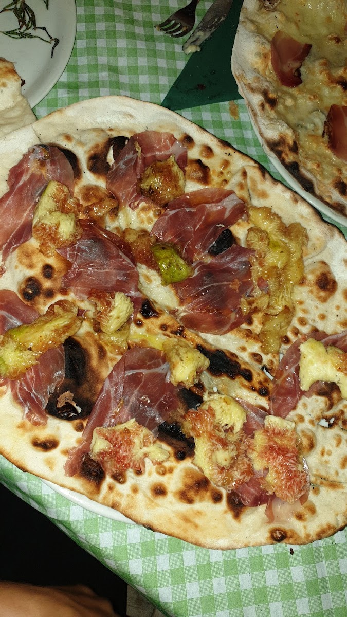 Cinque Stelle Pizzeria-9